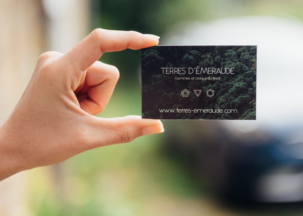 Create Stunning Business Cards with PrintThatNow's Custom Printing Services